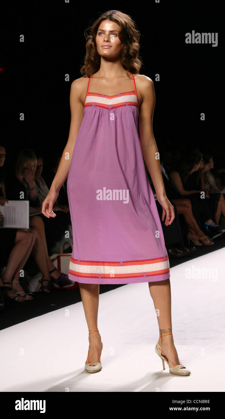 Die BCBG Fashion Show in New York City Stockfotografie - Alamy