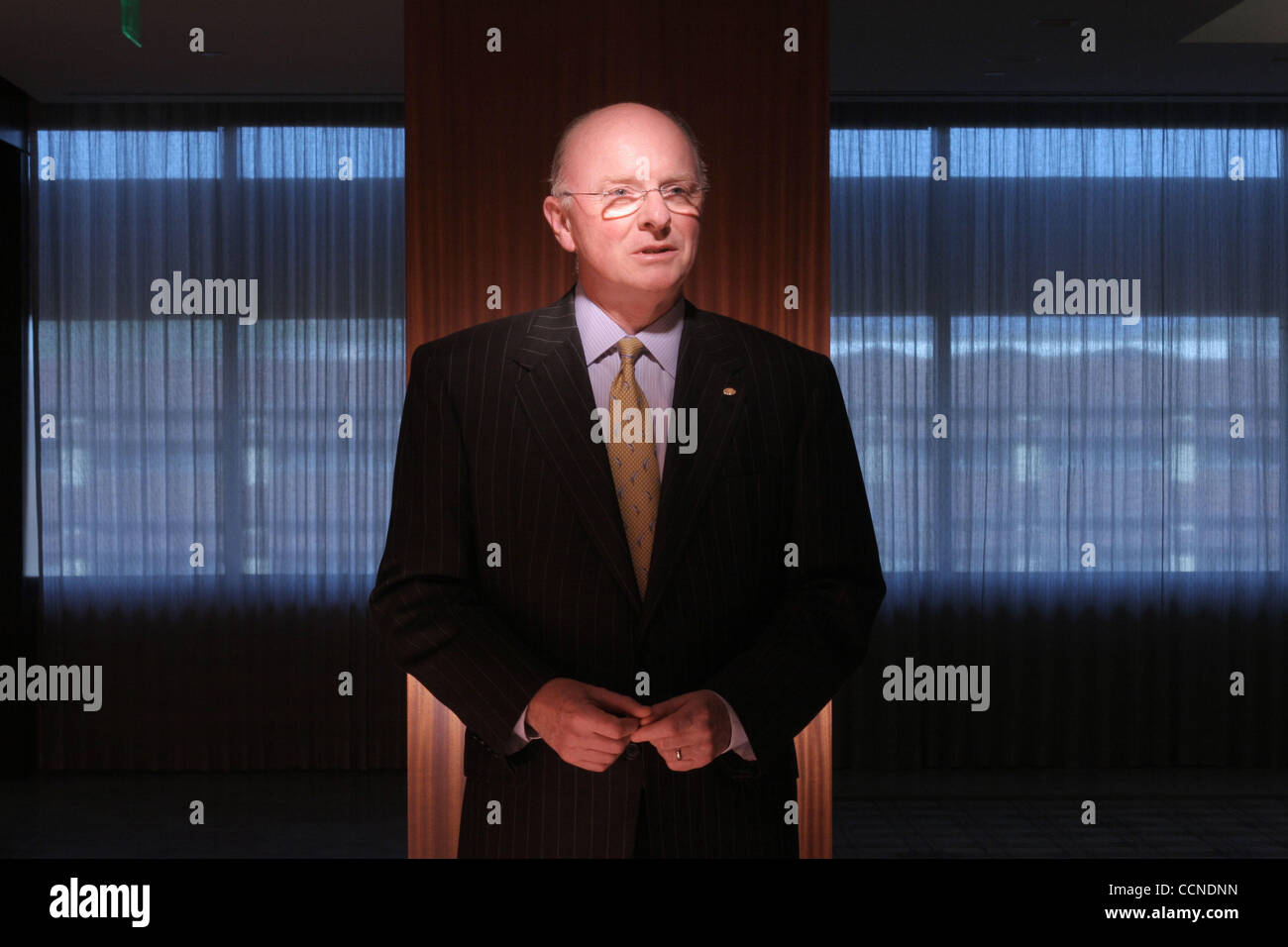 Sep 23, 2004 - San Ramon, Kalifornien, USA - ChevronTexaco Corporation Chairman und CEO DAVID J. O'REILLY fotografiert am Firmensitz in San Ramon. (Kredit-Bild: © Martin Klimek/ZUMA Press) Stockfoto