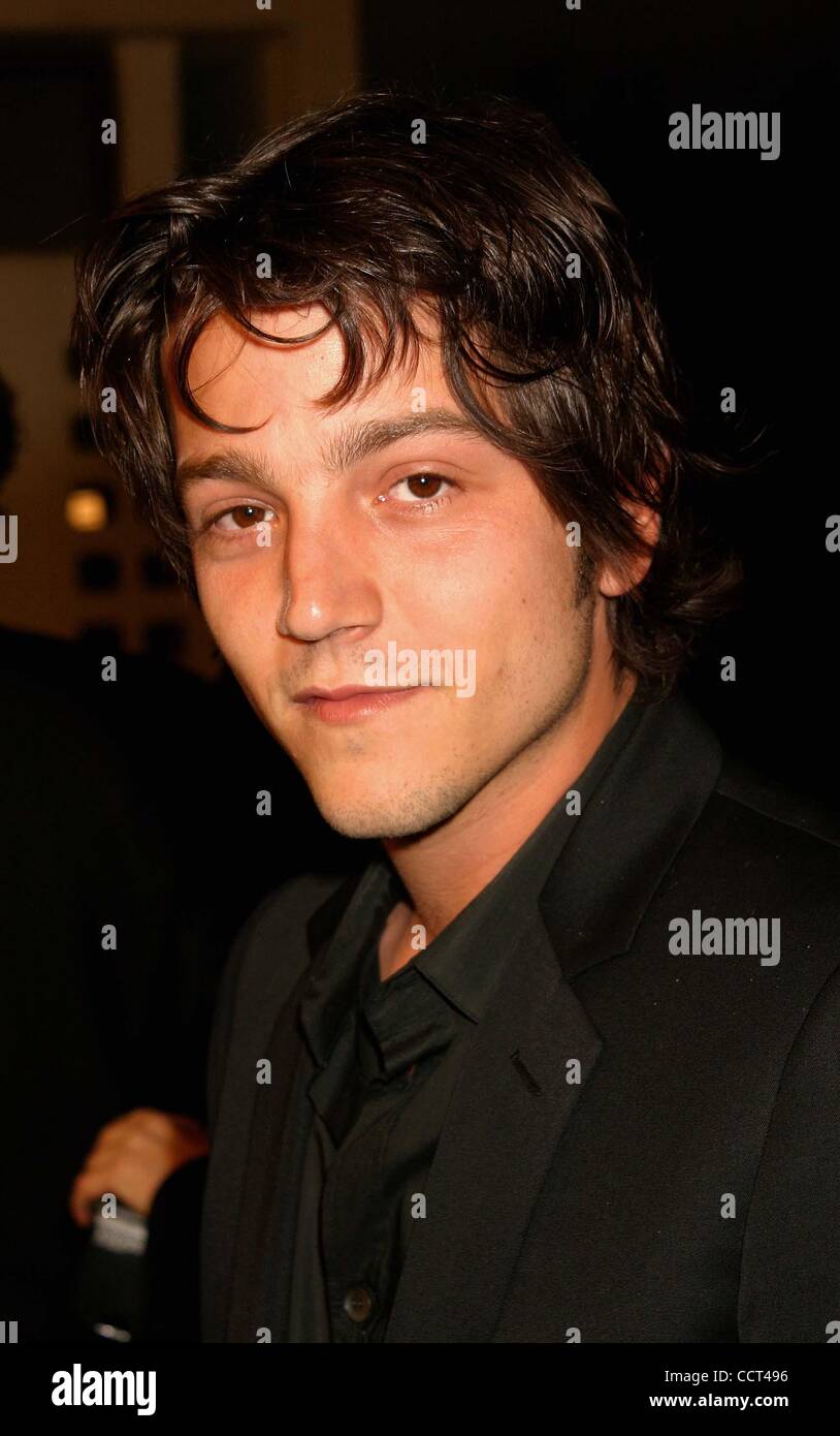 24. Februar 2004 - Hollywood, Kalifornien, US - K35587EG. DIRTY DANCING HAVANA NIGHTS WELTPREMIERE AM CINERAMA DOME THEATRE IN HOLLYWOOD, KALIFORNIEN .02/24/2004.  /E.G.I./ 2004.DIEGO LUNA. (Kredit-Bild: © Ed Geller/Globe Photos/ZUMAPRESS.com) Stockfoto