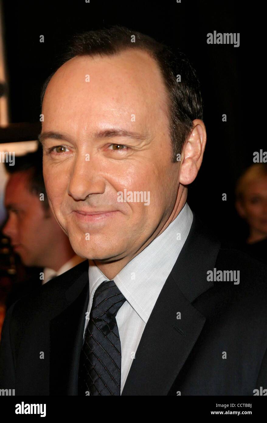 4. November 2004 - Hollywood, Kalifornien, US - K40147EG. DARÜBER HINAUS DIE MEER US PREMIERE/PREMIERE DES AFI-FESTIVAL IM CINERAMA DOME, HOLLYWOOD, KALIFORNIEN.11/04/04.  /E.G.I./ 2004.KEVIN SPACEY (Kredit-Bild: © Ed Geller/Globe Photos/ZUMAPRESS.com) Stockfoto