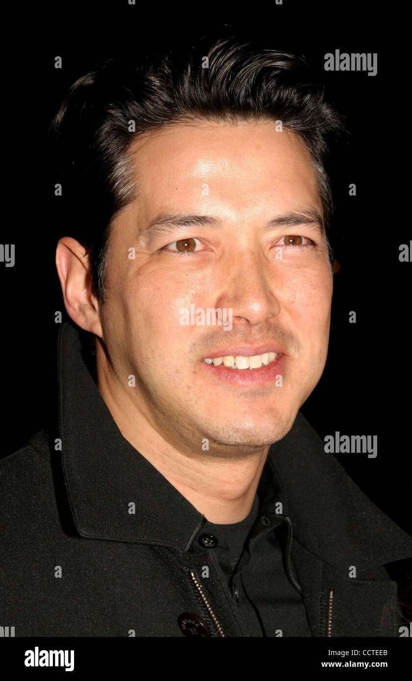 23. Februar 2004 - Hollywood, Kalifornien, US - K35584EG. WELTPREMIERE BEI PARAMOUNT STUDIOS, HOLLYWOOD, CALIFORNIA .02/23/2004 VERDREHT.  /E.G.I./ 2004.RUSSELL WONG. (Kredit-Bild: © Ed Geller/Globe Photos/ZUMAPRESS.com) Stockfoto