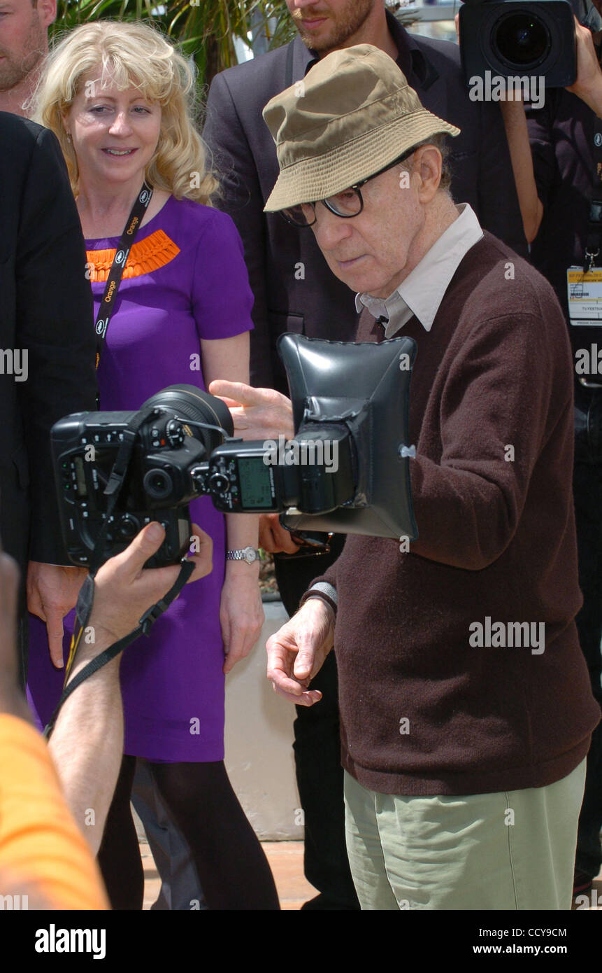 Autor/Regisseur Woody Allen besucht die "Sie werden treffen A Tall Dark Stranger" Photocall Stockfoto