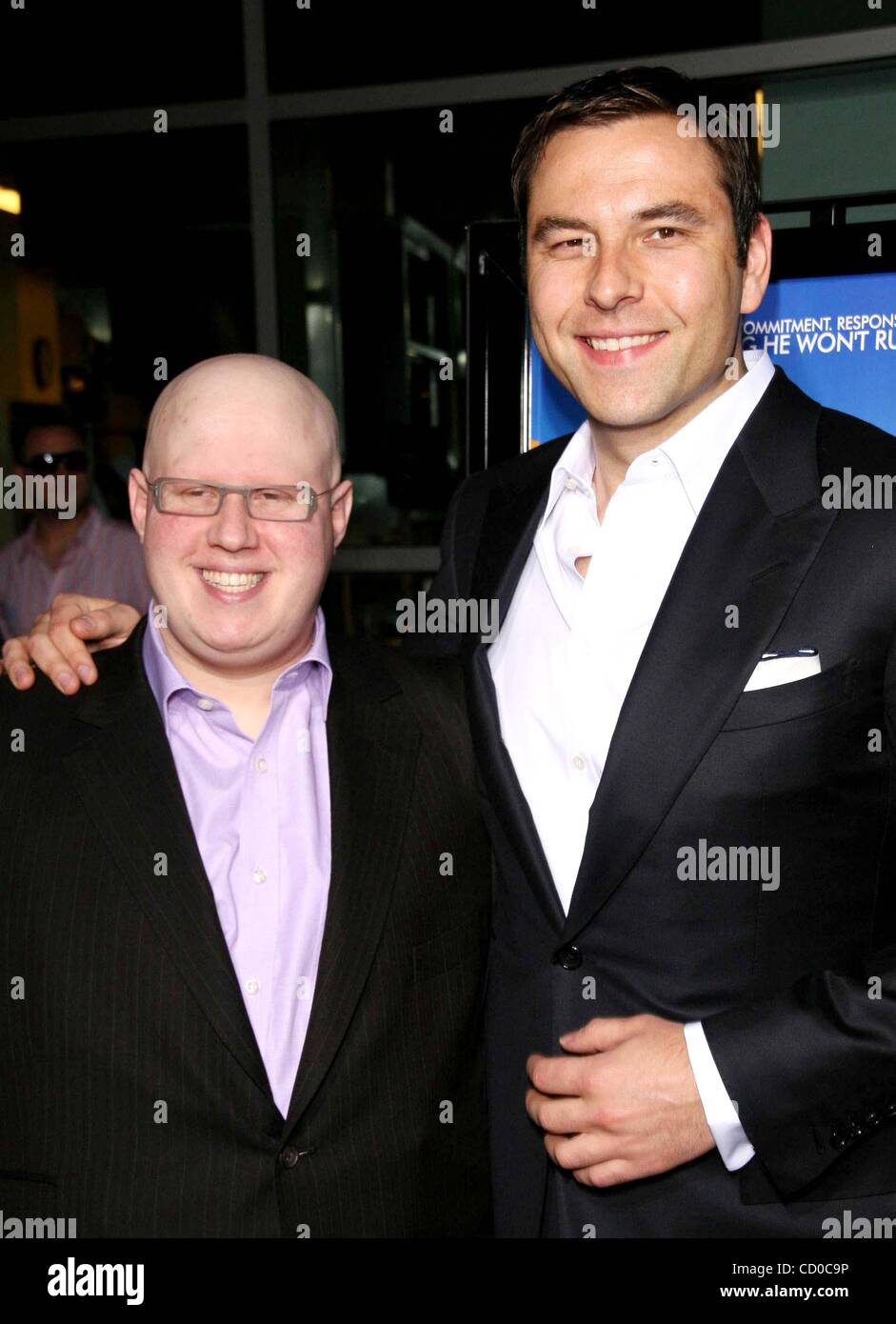 24. März 2008 - Hollywood, Kalifornien, US - I13066CHW. PICTUREHOUSE PRÄSENTIERT '' RUN FATBOY RUN'' LOS ANGELES PREMIERE. ARCLIGHT Kinos, HOLLYWOOD, CA.03/24/08.MATT LUCAS und DAVID WALLIAMS (Kredit-Bild: © Clinton Wallace/Globe Photos/ZUMAPRESS.com) Stockfoto