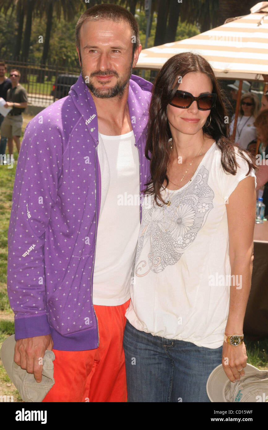 8. Juni 2008 - Hollywood, Kalifornien, US - I13362CHW. EINE ZEIT FÜR HELDEN CELEBRITY CARNIVAL GESPONSERT VON DISNEY, DIE ELIZABETH GLASER PEDIATRIC AIDS FOUNDATION ZU PROFITIEREN. WADSWORTH Theater, WESTWOOD, Kalifornien-06-08-2008.DAVID-ARQUETTE und COURTENEY COX-ARQUETTE (Kredit-Bild: © Clinton Wallace/Glo Stockfoto