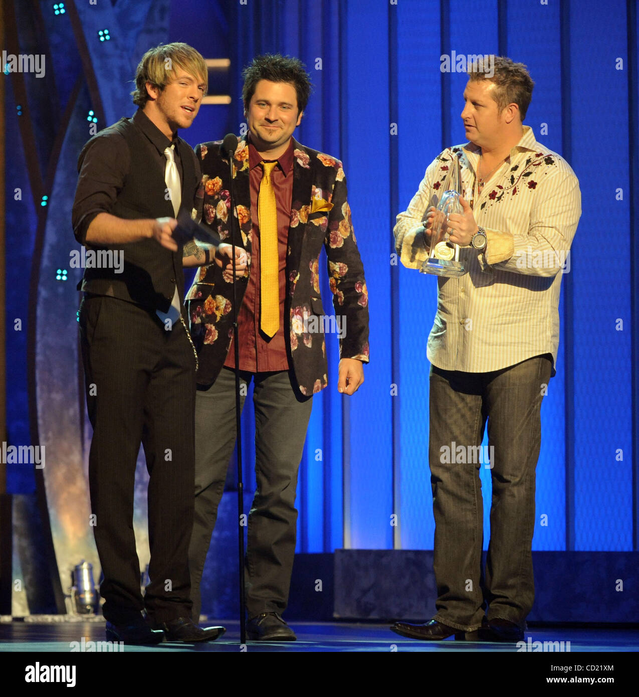12-november-2008-nashville-tennessee-usa-musiker-rascal-flatts