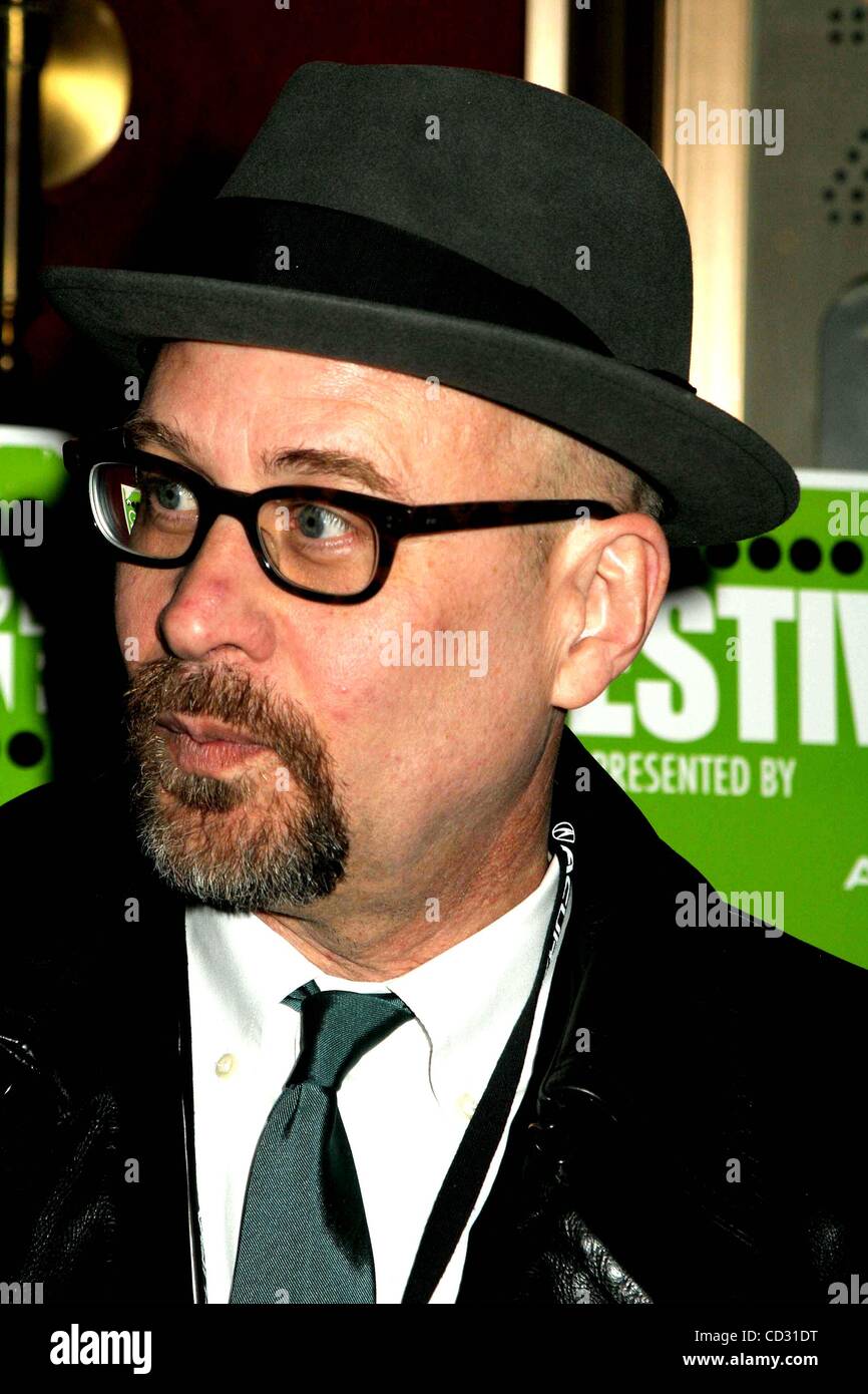 2. April 2008 - New York, New York, US - K57711ML. Eröffnungsabend des GEN ART Filmfestival präsentiert eine SCREENING der '' VERMINDERTE CAPANew York'' ZIEGFELD THEATER-04-02-2008.TERRY-KINNEY.  -2008 (Kredit-Bild: © Mitchell Levy/Globe Photos/ZUMAPRESS.com) Stockfoto