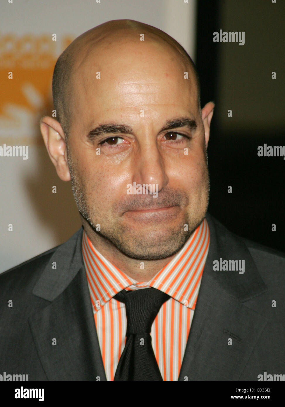 7. April 2008 abgehaltenen Chelsea Piers - New York, NY, USA - Schauspieler STANLEY TUCCI in der Ankunftshalle für die 5. Annual Can-Do Awards, die zum 25. Jahrestag der Lebensmittelhilfe für New York City geehrt. (Kredit-Bild: © Nancy Kaszerman/ZUMA Press) Stockfoto