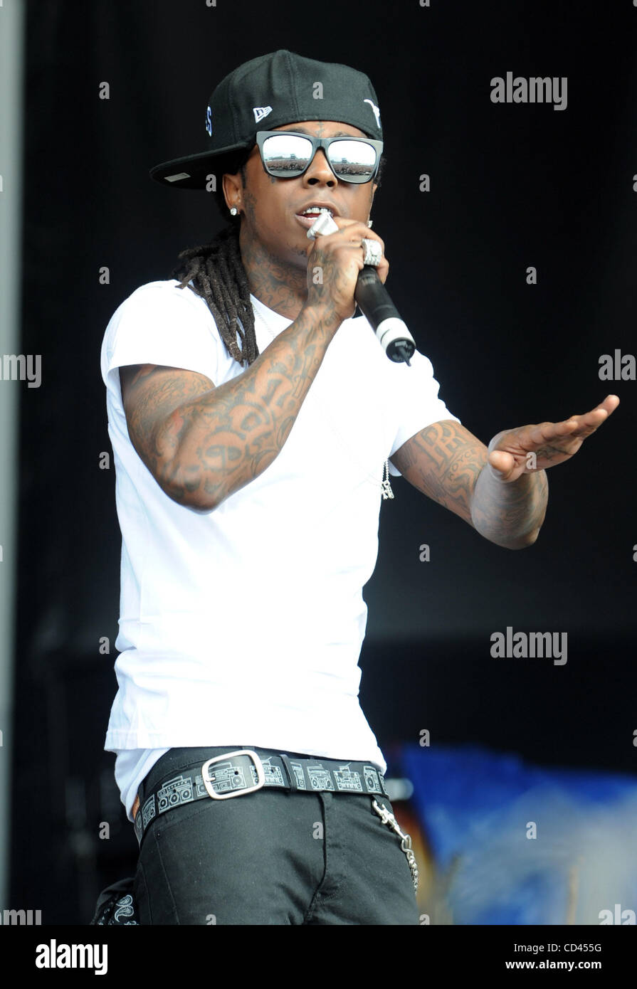 10. August 2008 - Baltimore, Maryland, USA - Rap Artist LIL' WAYNE tritt im Rahmen des 2008 Virgin Mobile Music Festival, die bei der Pimlico Race Course stattfindet. Das zweitägige Festival über 40 anziehen wird Copyright 000 Musikfans, eine Vielzahl von Musik-Acts auf 3 verschiedenen Bühnen zu sehen Stockfoto