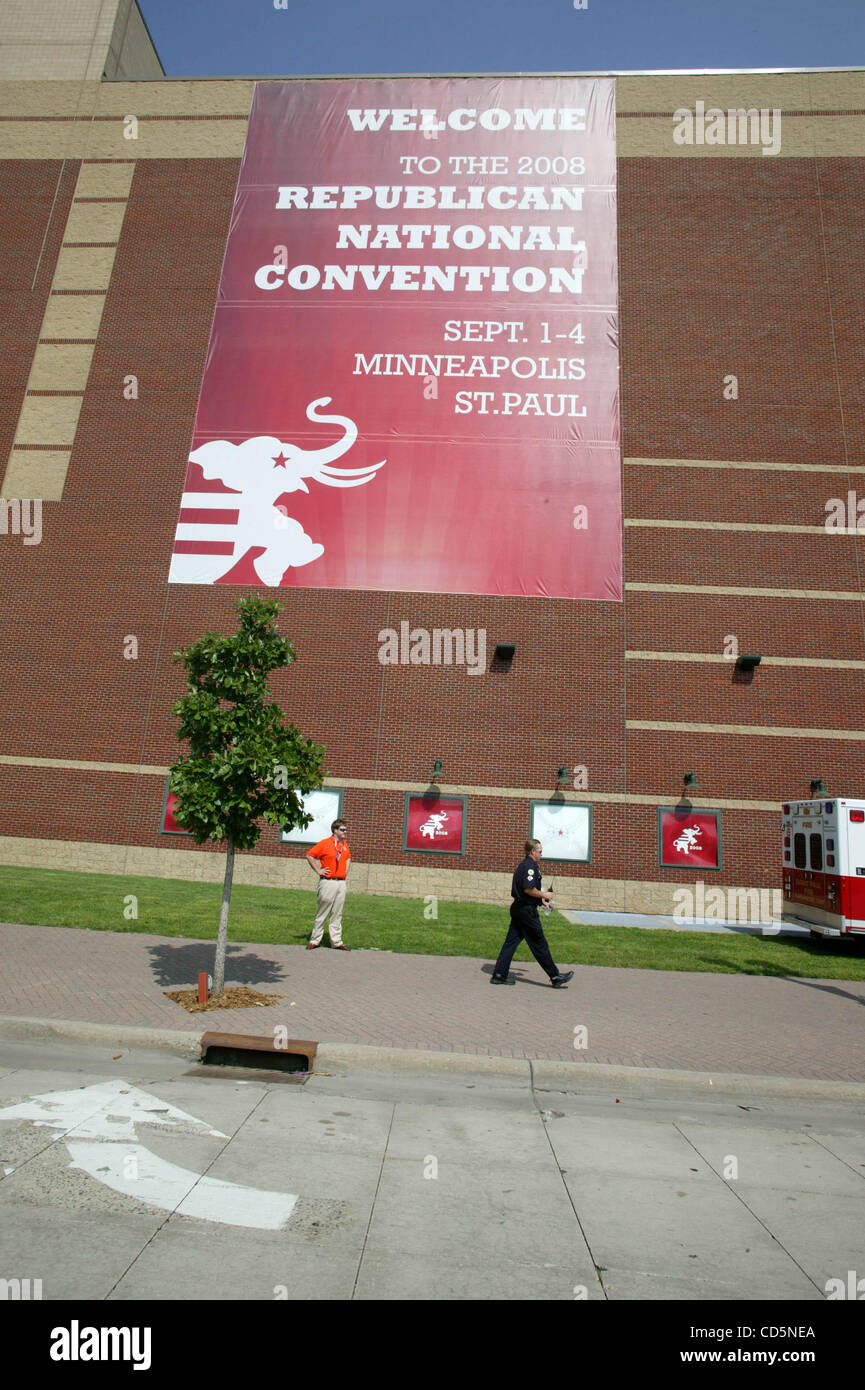 1. September 2008 - New York, New York, US - K59418BCO. ERSTER TAG DER REPUBLICAN NATIONAL CONVENTION, MINNEAPOLIS-ST. PAUL MINNESOTA, XCEL ENERGY CENTER 01.09.2008.  -2008. (Kredit-Bild: © Bruce Cotler/Globe Photos/ZUMAPRESS.com) Stockfoto