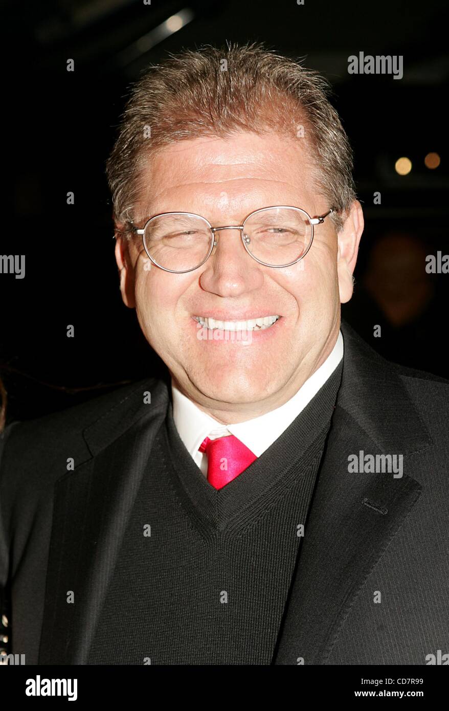 8. November 2004 - New York, New York, US - K39932RM. New York-PREMIERE von "THE POLAR EXPRESS" an der ZIEGFELD THEATER, NEW YORK New York.11/8/2004.  / 2004.ROBERT ZEMECKIS. (Kredit-Bild: © Rick Mackler/Globe Photos/ZUMAPRESS.com) Stockfoto