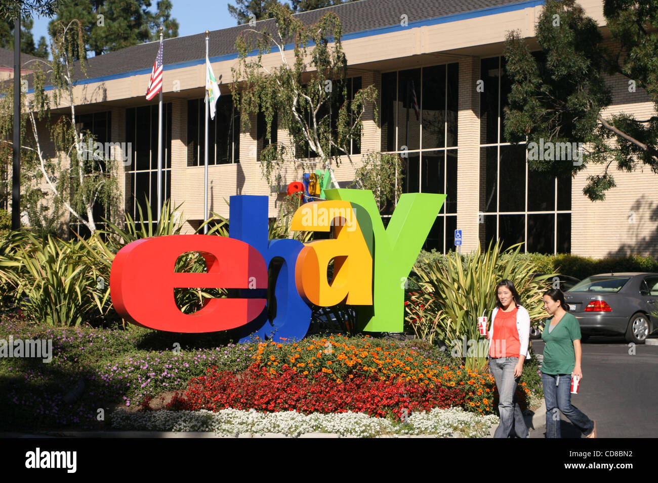 16. Oktober 2008 - San Jose, Kalifornien, USA - Hauptsitz von eBay Inc., 2145 Hamilton Avenue in San Jose, Kalifornien, im Herzen des Silicon Valley. eBay ist der weltweit größte Online-Marktplatz, wo praktisch jeder fast alles jederzeit zu verkaufen. Business Week nannte einmal eBay Stockfoto