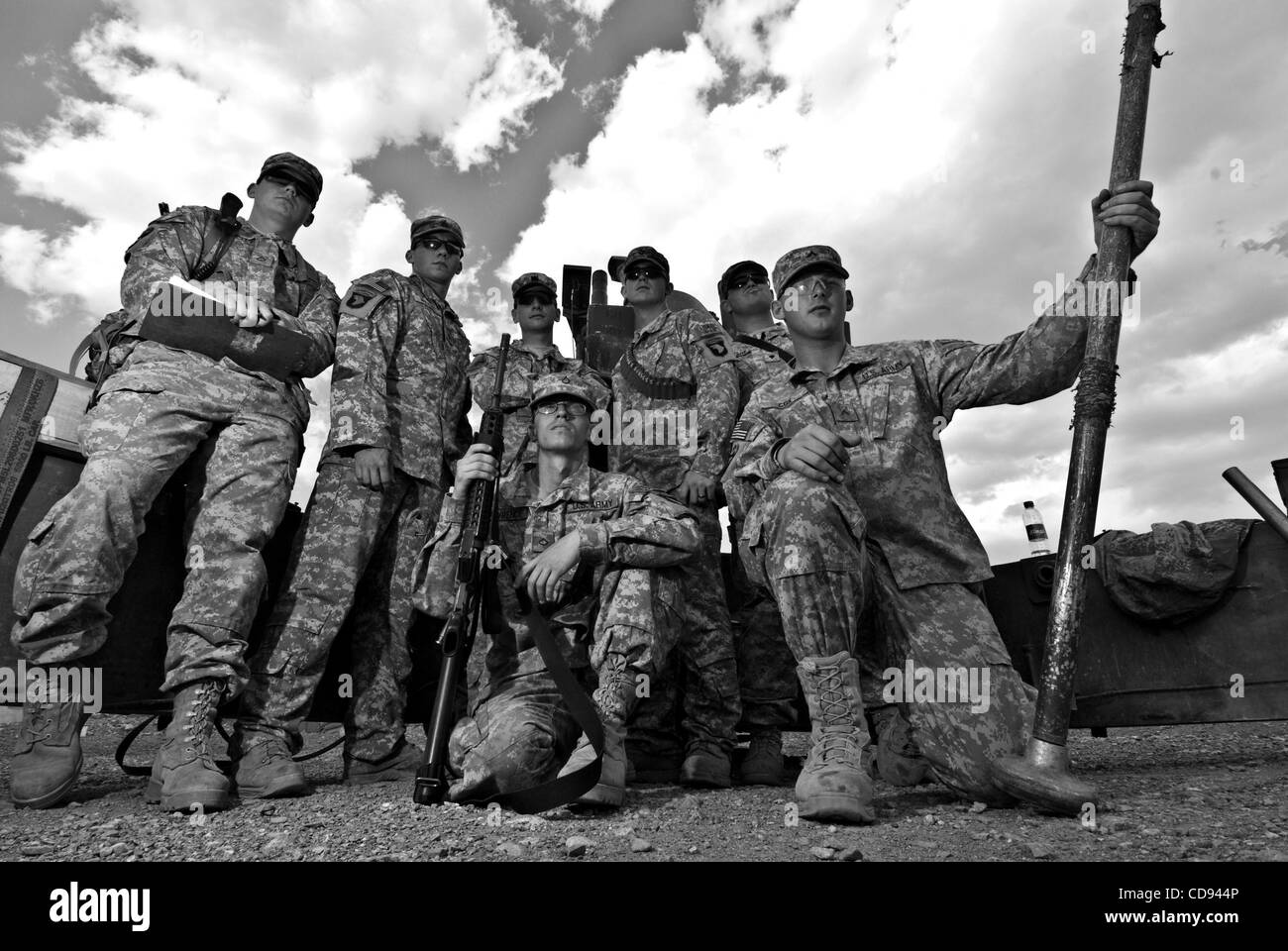 18. Juni 2010 - Paktika, Afghanistan - A Gun Crew mit Alpha-Batterie, 3. Bataillon, 320th Field Artillery Regiment. (Kredit-Bild: © Bill Putnam/ZUMAPRESS.com) Stockfoto