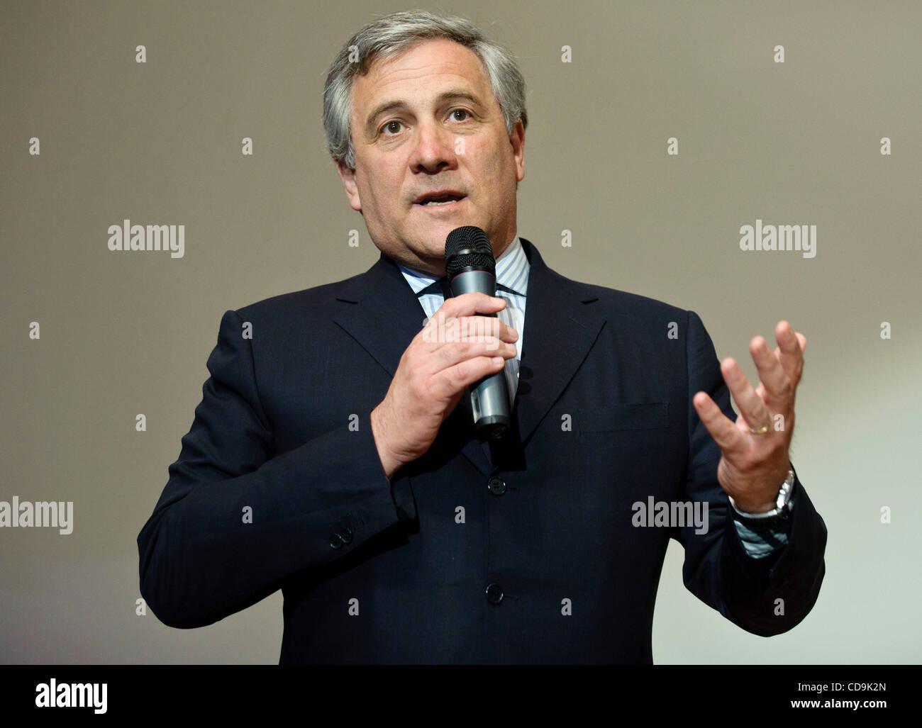 14. Juli 2010 - BXL, Brüssel, Belgien - Italiener Antonio Tajani der Vize-Präsident der Europäischen Kommission "Rom im Herzen der Zukunft"-Veranstaltung der Stadt Rom als Hauptstadt des internationalen Tourismus in Brüssel am 2010-07-14 von Wiktor Dabkowski (Credit hervorheben Stockfoto