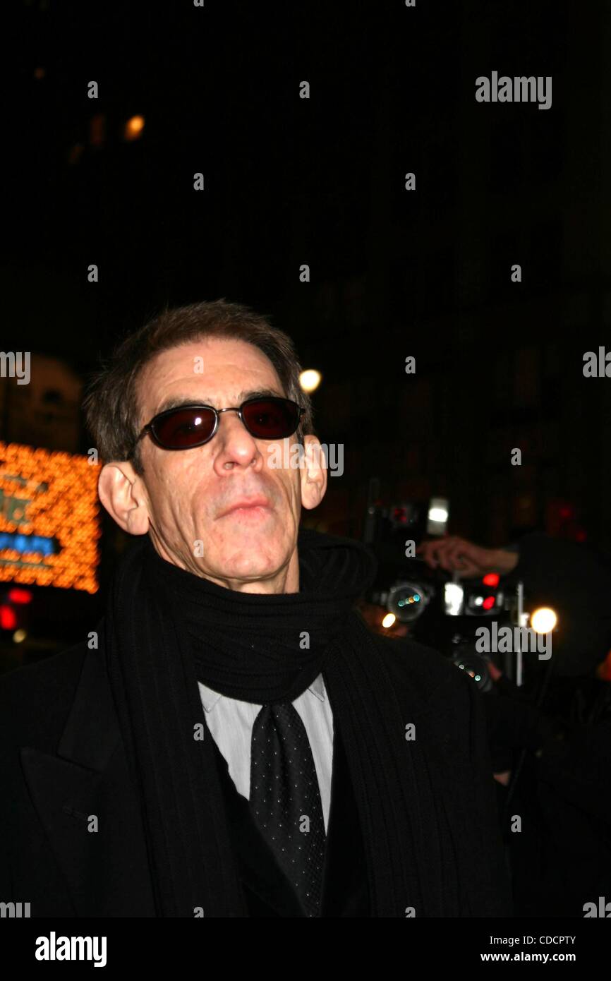 K34831ML.2004 NEW YORK FILM CRITICS CIRCLE 69. ANNUAL AWARDS DINNER im RESTAURANT NOCHE, NEW YORK New York 11.01.2004.  / 2004..RICHARD BELZER (Kredit-Bild: © Mitchell Levy/Globe Photos/ZUMAPRESS.com) Stockfoto