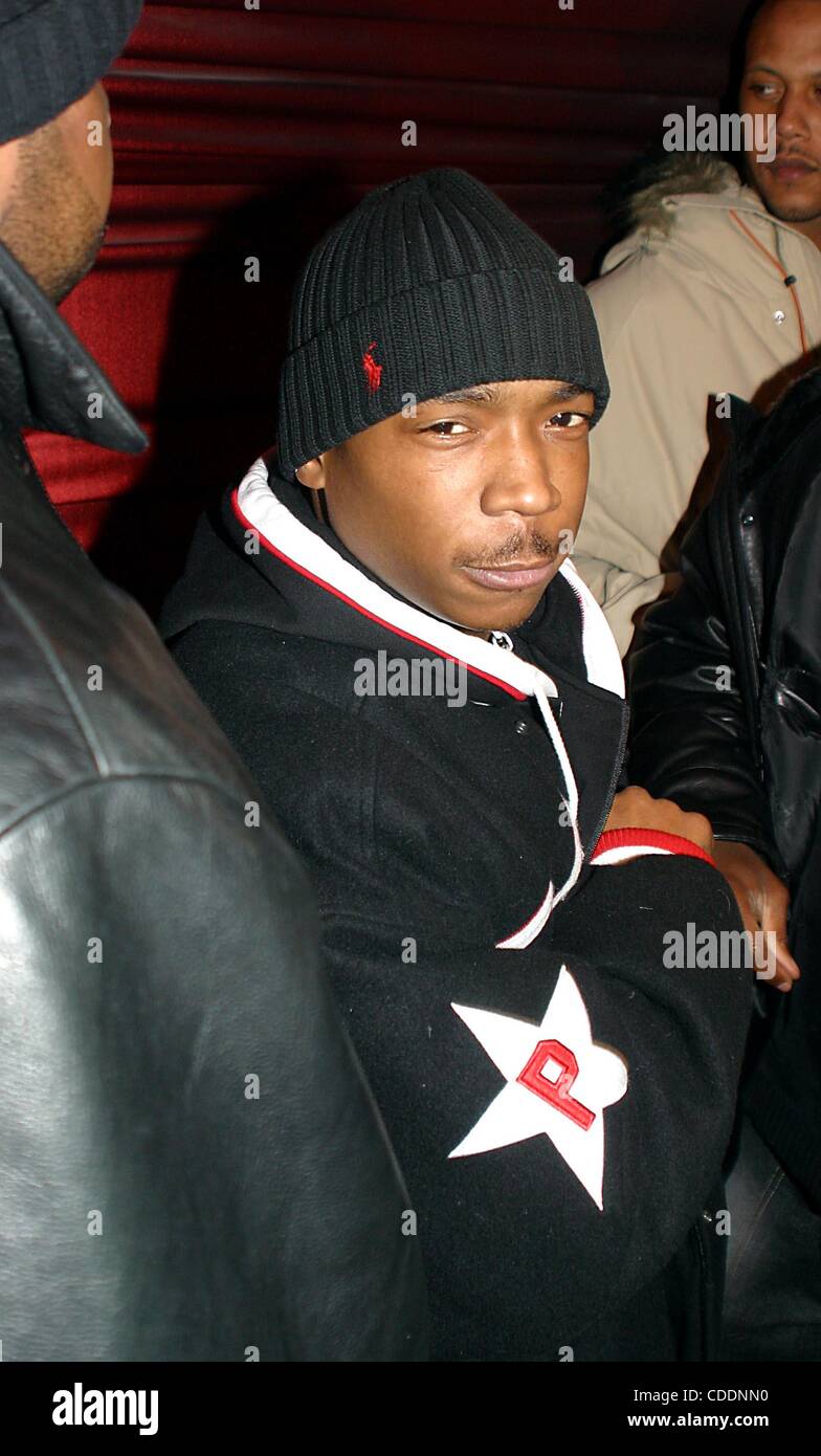 1. Januar 2011 - New York, New York, USA - JA RULE. K28626RM SD0121. DIE Quelle MAGAZINE und Marke JORDAN feiern den Start von AIR JORDAN XVIII in SESSA IN New York City.  / 2003 (Kredit-Bild: © Rick Mackler/Globe Photos/ZUMAPRESS.com) Stockfoto