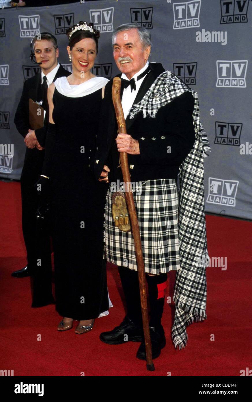 1. Januar 2011 - Hollywood, Kalifornien, USA - 02.03.2003 LOS ANGELES. TV LAND AWARDS IN HOLLYWOOD PALLADIUM.  / / I7469PR. Ã'Â © 2003.JAMES DOOHAN (Kredit-Bild: Â © Phil Roach/Globe Photos/ZUMAPRESS.com) Stockfoto