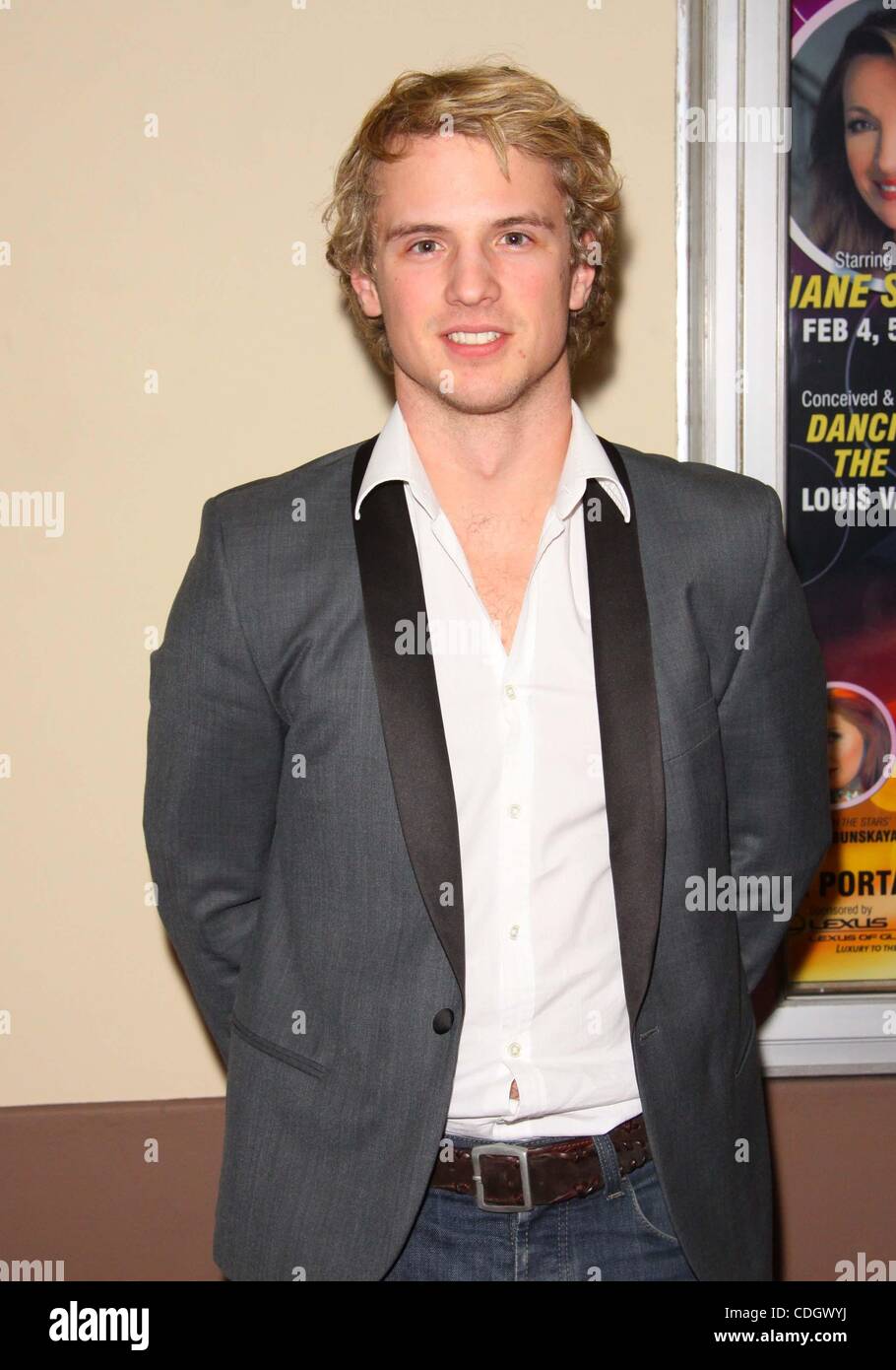 21. Januar 2011 - Los Angeles, Kalifornien, USA - Freddie Stroma. BALLROOM WITH A TWIST statt im El Portal Theatre, North Hollywood CA. 21 Januar - 2011. K67414TL (Kredit-Bild: © TLeopold/Globe Photos/ZUMAPRESS.com) Stockfoto