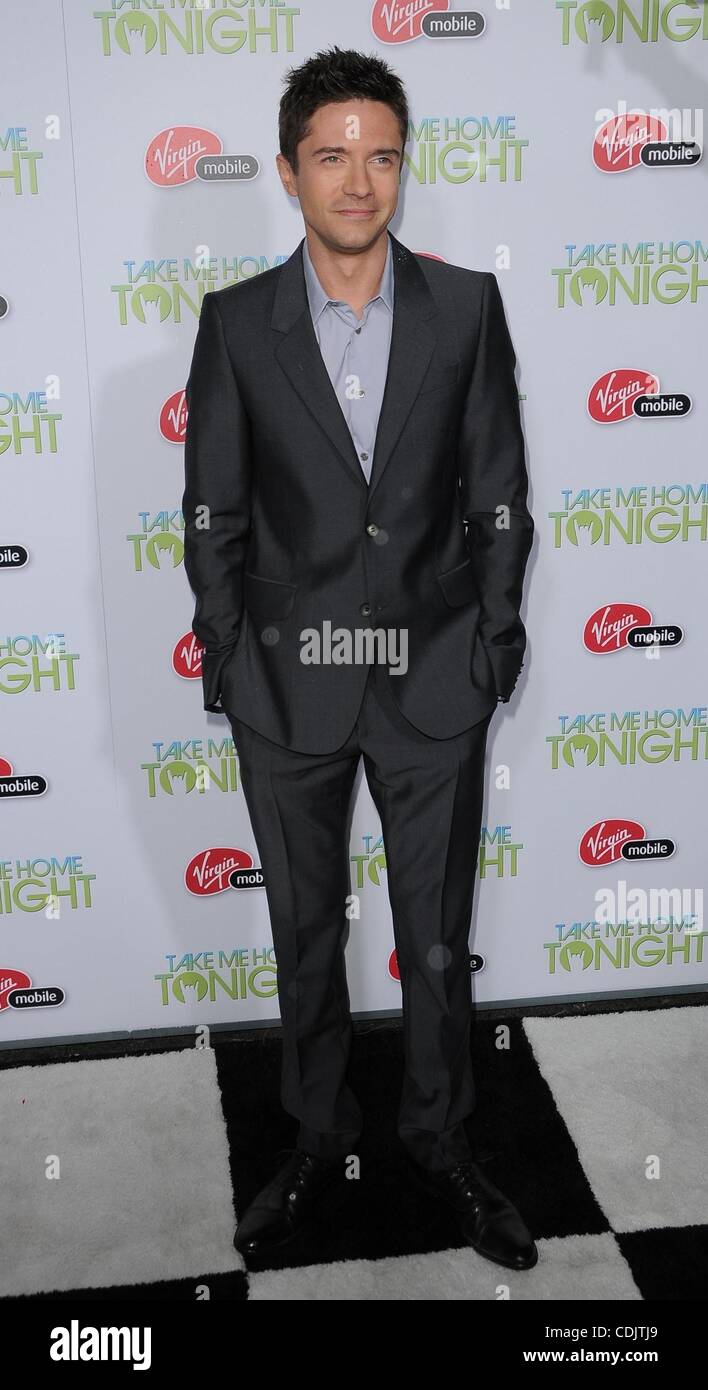2. März 2011 - Los Angeles, Kalifornien, USA - Schauspieler TOPHER GRACE bei der 'Take Me Home Tonight' Los Angeles Premiere (Kredit-Bild: © Jeff Frank/ZUMAPRESS.com) Stockfoto
