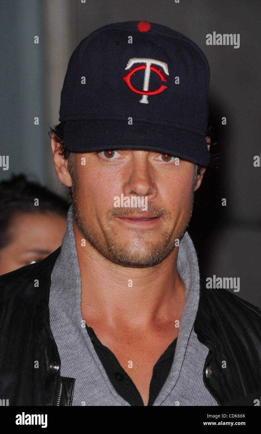 10. März 2011 präsentieren - Hollywood, Kalifornien, Vereinigte Staaten - DB Donamatrix und Nivea For Men '' Look Like You a Damn give '' Chin Chin Restaurant in West Hollywood, CA 2011 3/10/11 2011..JOSH DUHAMEL. K67097SK. (Kredit-Bild: © Scott Kirkland/Globe Photos/ZUMAPRESS.com) Stockfoto