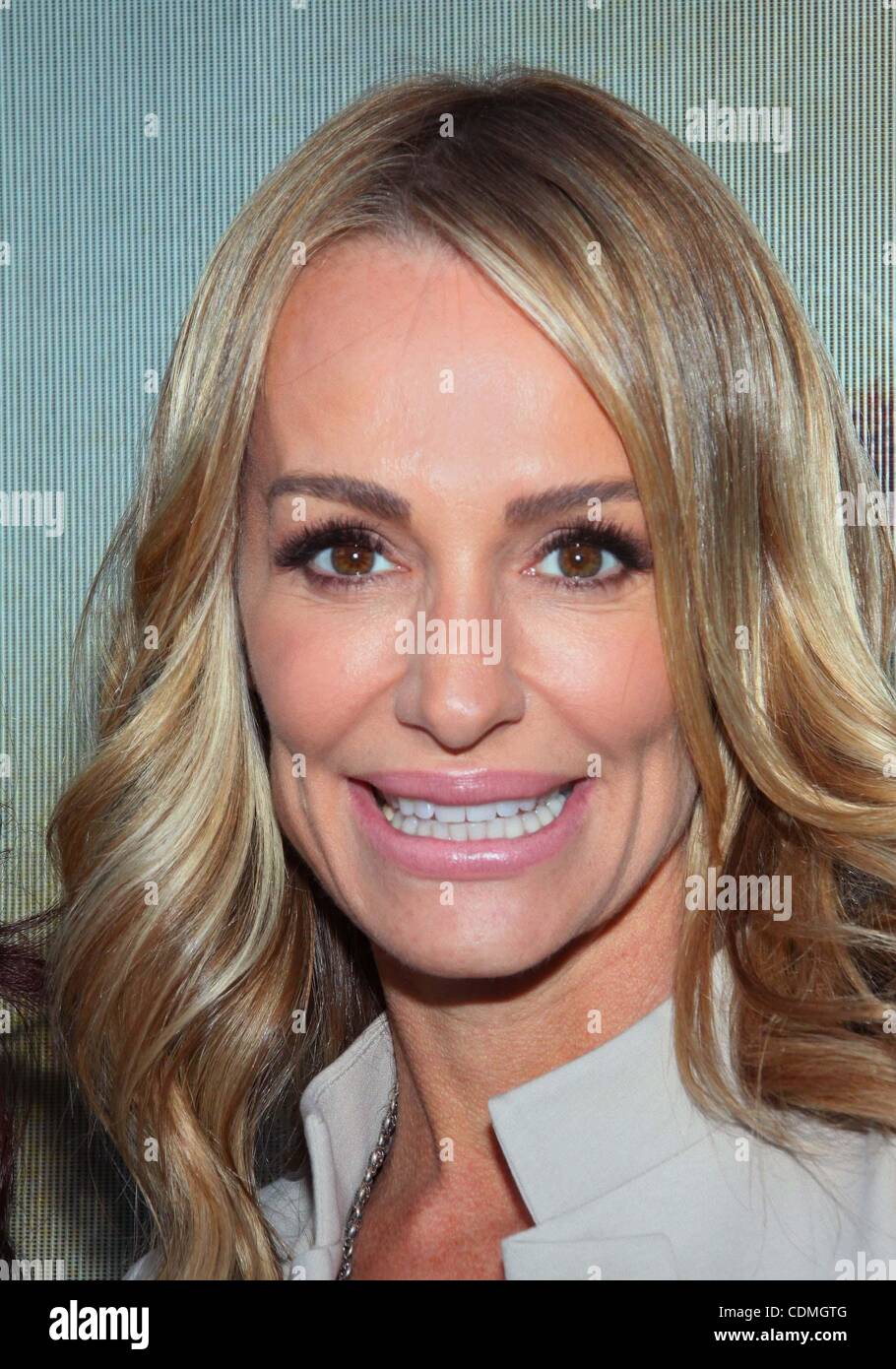 7. April 2011 - Los Angeles, Kalifornien, USA - Taylor Armstrong.Taylor Armstrong Hosts A Grand Opening '' Abend der '' für neuen Schönheitssalon auf der langjährige - Liner Salon, Beverly Hills, CA. 7 April - 2011 statt. (Kredit-Bild: © TLeopold/Globe Photos/ZUMAPRESS.com) Stockfoto