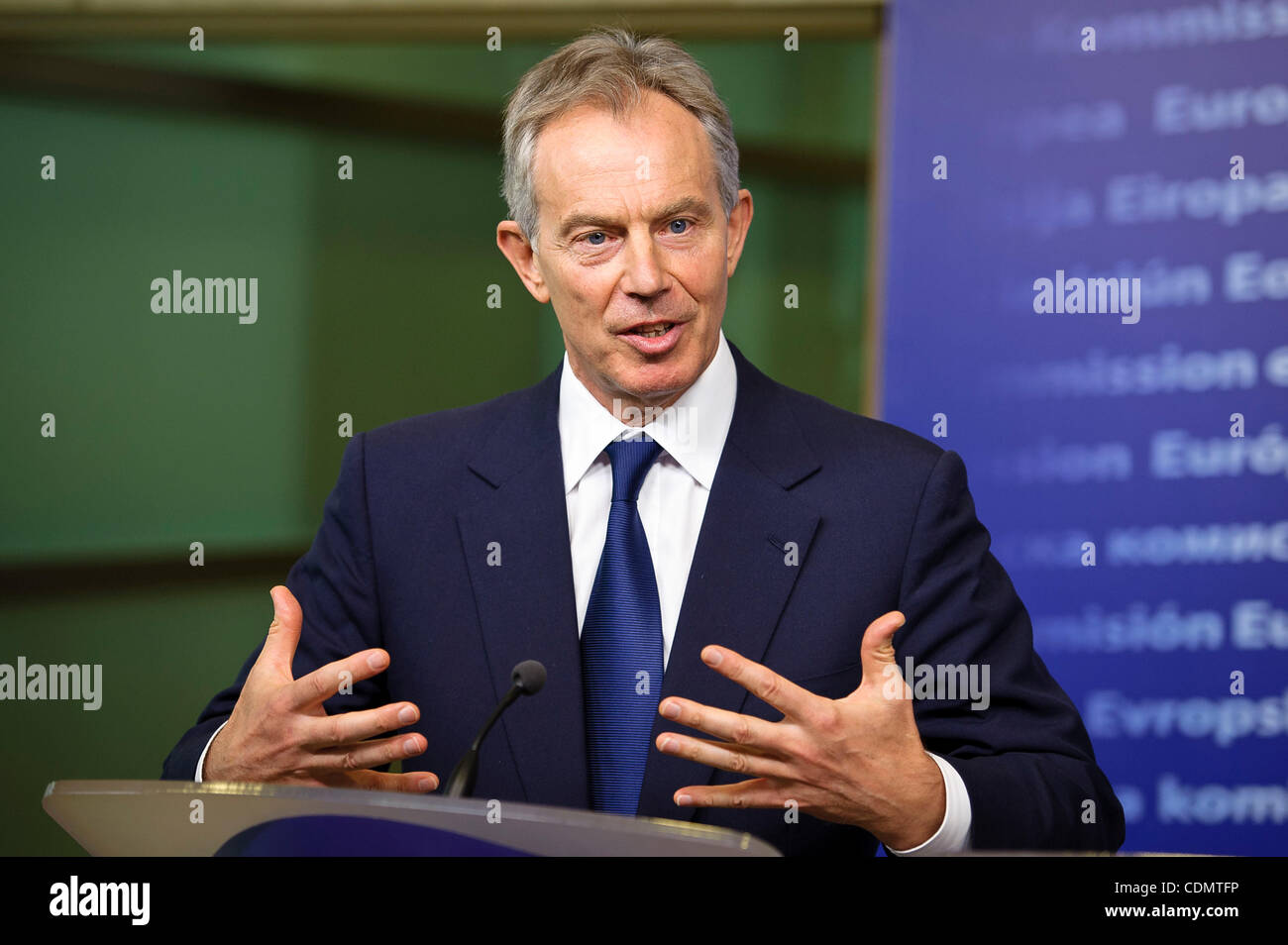 13. April 2011 - Brüssel, BXL, Belgien - Britian des ehemaligen Premierminister Tony Blair hält eine Pressekonferenz nach der palästinensischen Geberkonferenz auf EU-in Brüssel am 2011-04-13 von Wiktor Dabkowski Hauptquartier (Credit-Bild: © Wiktor Dabkowski/ZUMAPRESS.com) Stockfoto