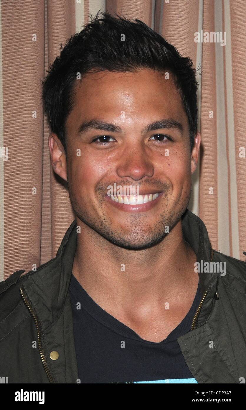 20. Juli 2011 - Hollywood, Kalifornien, USA - Uhr von Noor Auftaktveranstaltung im Sunset Tower Hotel in West Hollywood, CA 20.07.11 2011..MICHAEL COPON (Credit-Bild: © Scott Kirkland/Globe Photos/ZUMAPRESS.com) Stockfoto