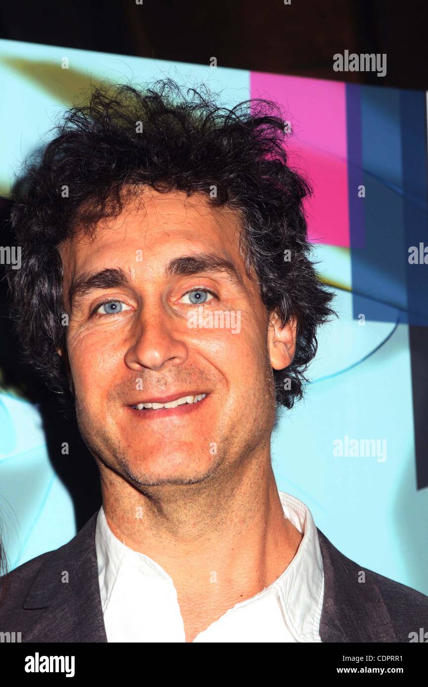 10. Mai 2011 - New York, New York, USA - Doug Liman.School der visuellen Künste 2011 staubigen Film & Animation Awards.SVA Theater, New York, NY 10.05.2011. 2011. (Kredit-Bild: © Mitchell Levy/Globe Photos/ZUMAPRESS.com) Stockfoto