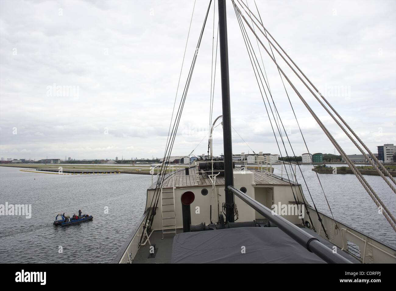 13. Juli 2011 - London, England, UK - The SS Robin, der einzige verbleibende Dampfschiff der Welt kehrt nach London zurück nachdem er dort vor 121 Jahren gebaut und eine große renoviert auf einem Multi-Millionen-Pfund-Ponton. (Kredit-Bild: © Mark Makela/ZUMAPRESS.com) Stockfoto