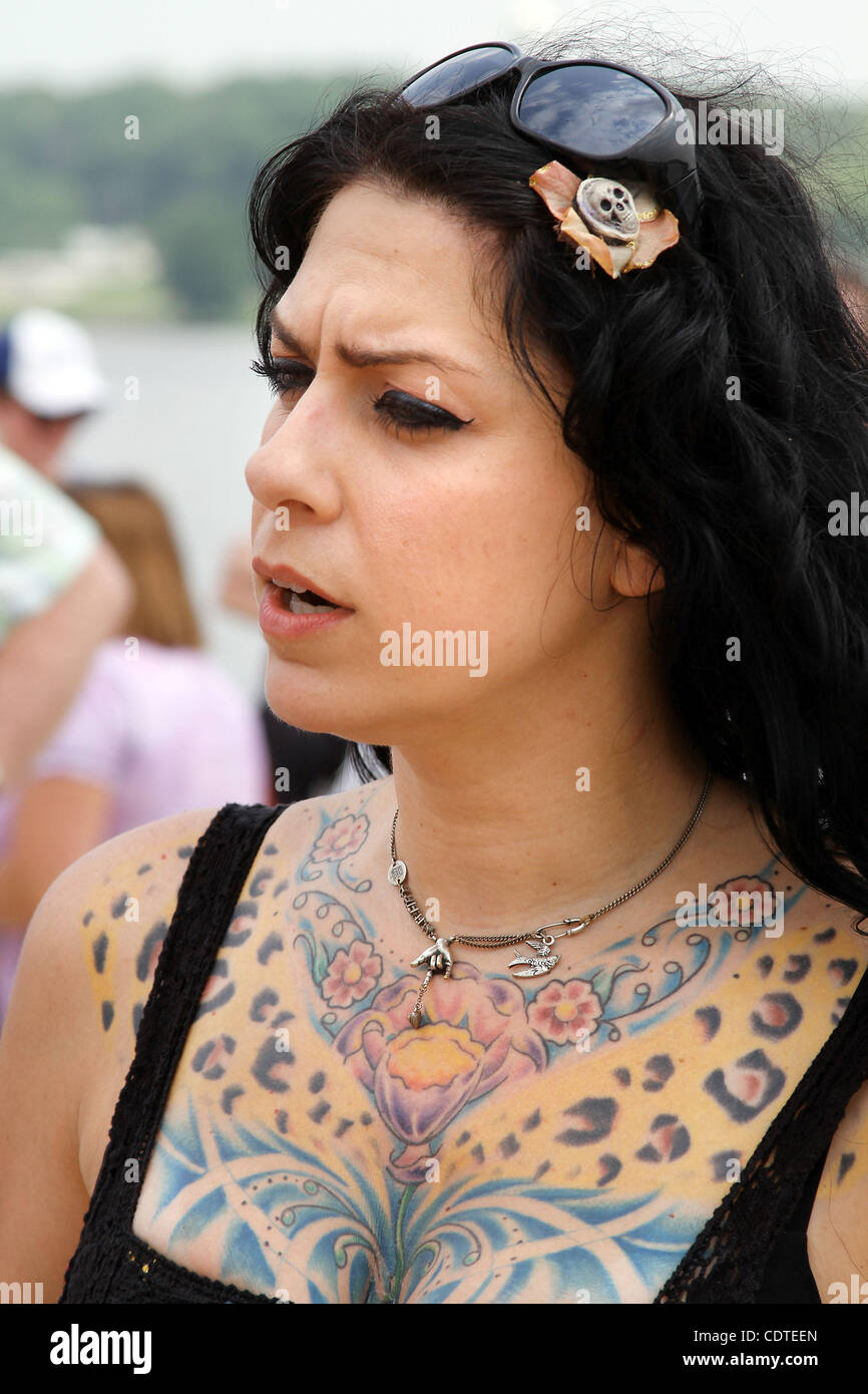 Danielle colby of images American Pickers'