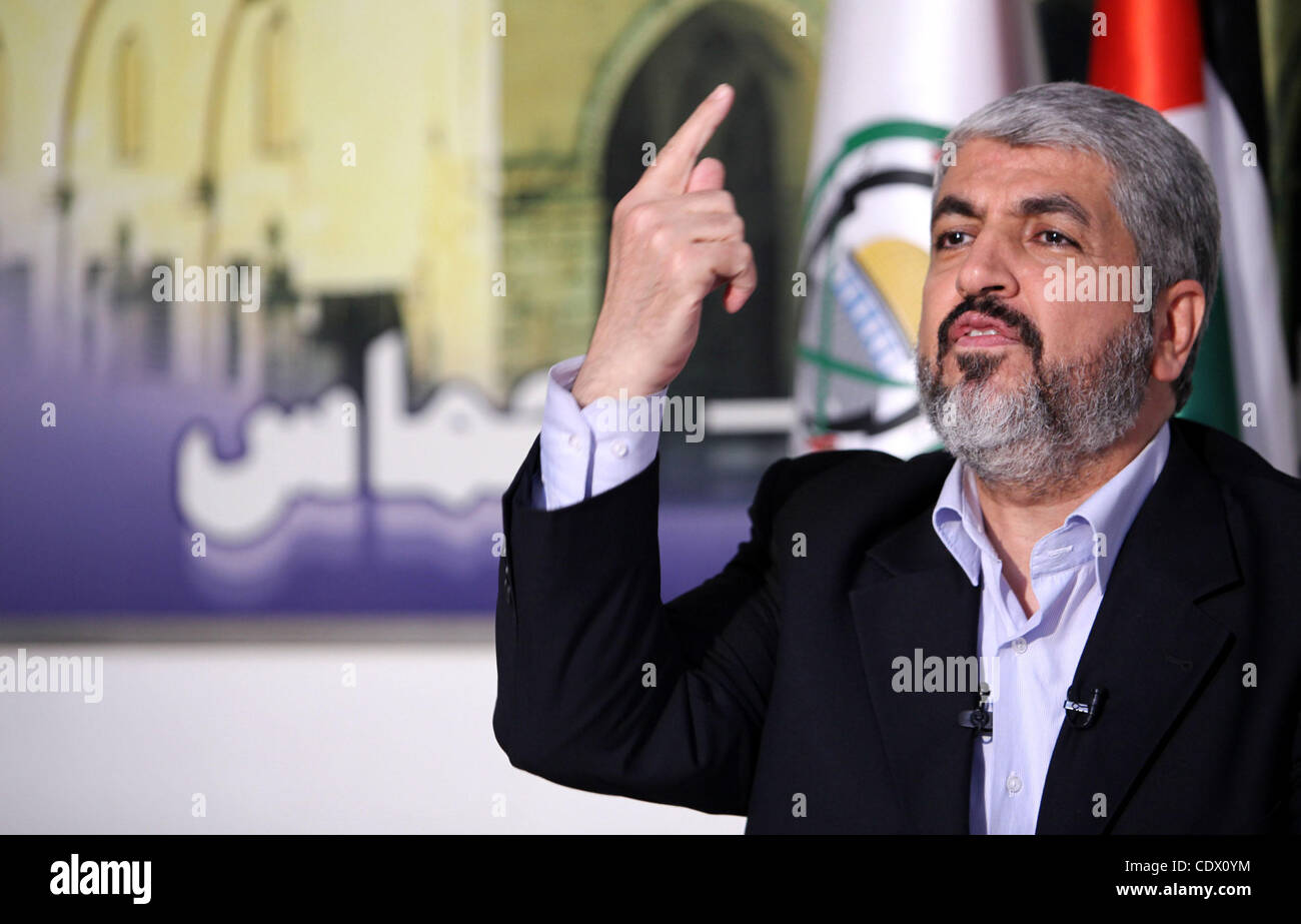 11. Oktober 2011 spricht - Damaskus - Hamas-Führer KHALED MASHAAL während einer Pressekonferenz am Gefangenenaustausch zwischen Israel und der Hamas in Damaskus, Syrien. Der islamischen Hamas-Bewegung und der israelische Ministerpräsident Benjamin Netanjahu bestätigten Dienstagabend die Gefangenen Swap beschäftigen unter whi Stockfoto