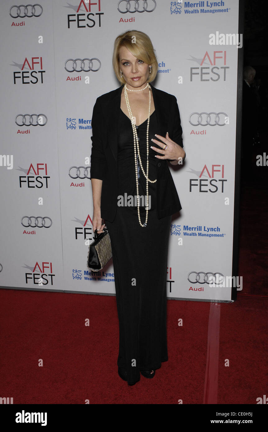 9. November 2011 - statt Hollywood, Kalifornien, USA - Gail Grady während der AFI Fest-Präsentation von THE ARTIST im Grauman Chinese Theatre, am 8. November 2011, in Los Angeles. (Kredit-Bild: © Michael Germana/Globe Photos/ZUMAPRESS.com) Stockfoto