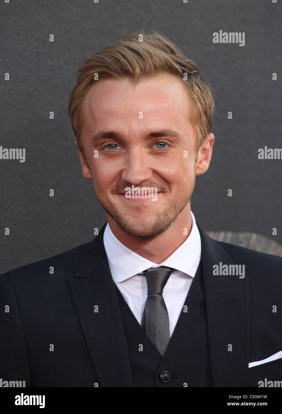 28. Juli 2011 kommt - Hollywood, Kalifornien, USA - TOM FELTON für die Premiere des Films "Rise of the Planet of the Apes" im chinesischen Theater. (Kredit-Bild: © Lisa O'Connor/ZUMAPRESS.com) Stockfoto