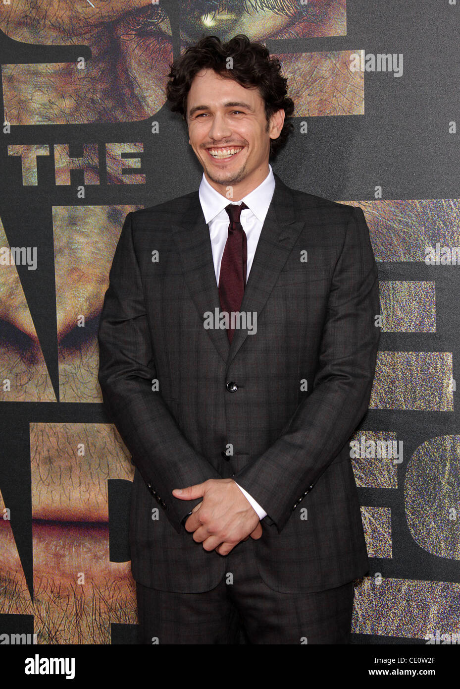 28. Juli 2011 kommt - Hollywood, Kalifornien, USA - JAMES FRANCO für die Premiere des Films "Rise of the Planet of the Apes" im chinesischen Theater. (Kredit-Bild: © Lisa O'Connor/ZUMAPRESS.com) Stockfoto