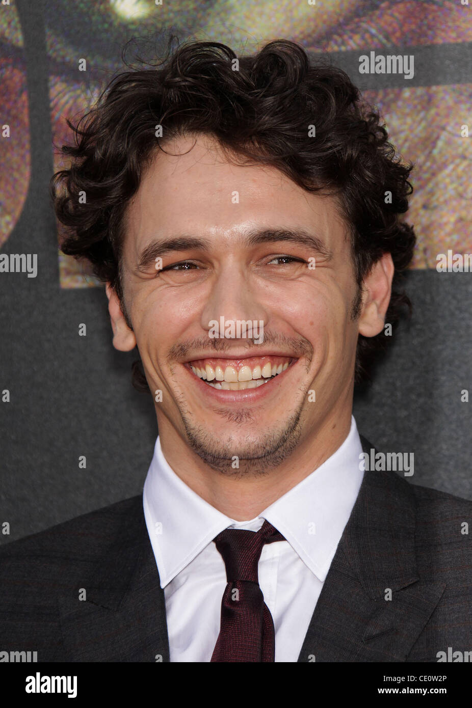 28. Juli 2011 kommt - Hollywood, Kalifornien, USA - JAMES FRANCO für die Premiere des Films "Rise of the Planet of the Apes" im chinesischen Theater. (Kredit-Bild: © Lisa O'Connor/ZUMAPRESS.com) Stockfoto