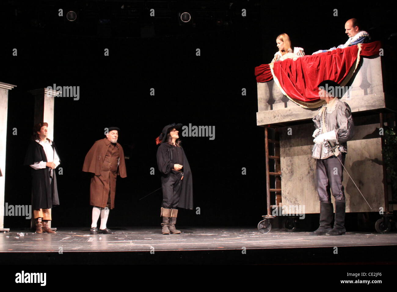 Richy Müller und andere Proben für "Cyrano de Bergerac" am Schlossparktheater Theatre. Berlin, Deutschland - 20.09.2010 Stockfoto