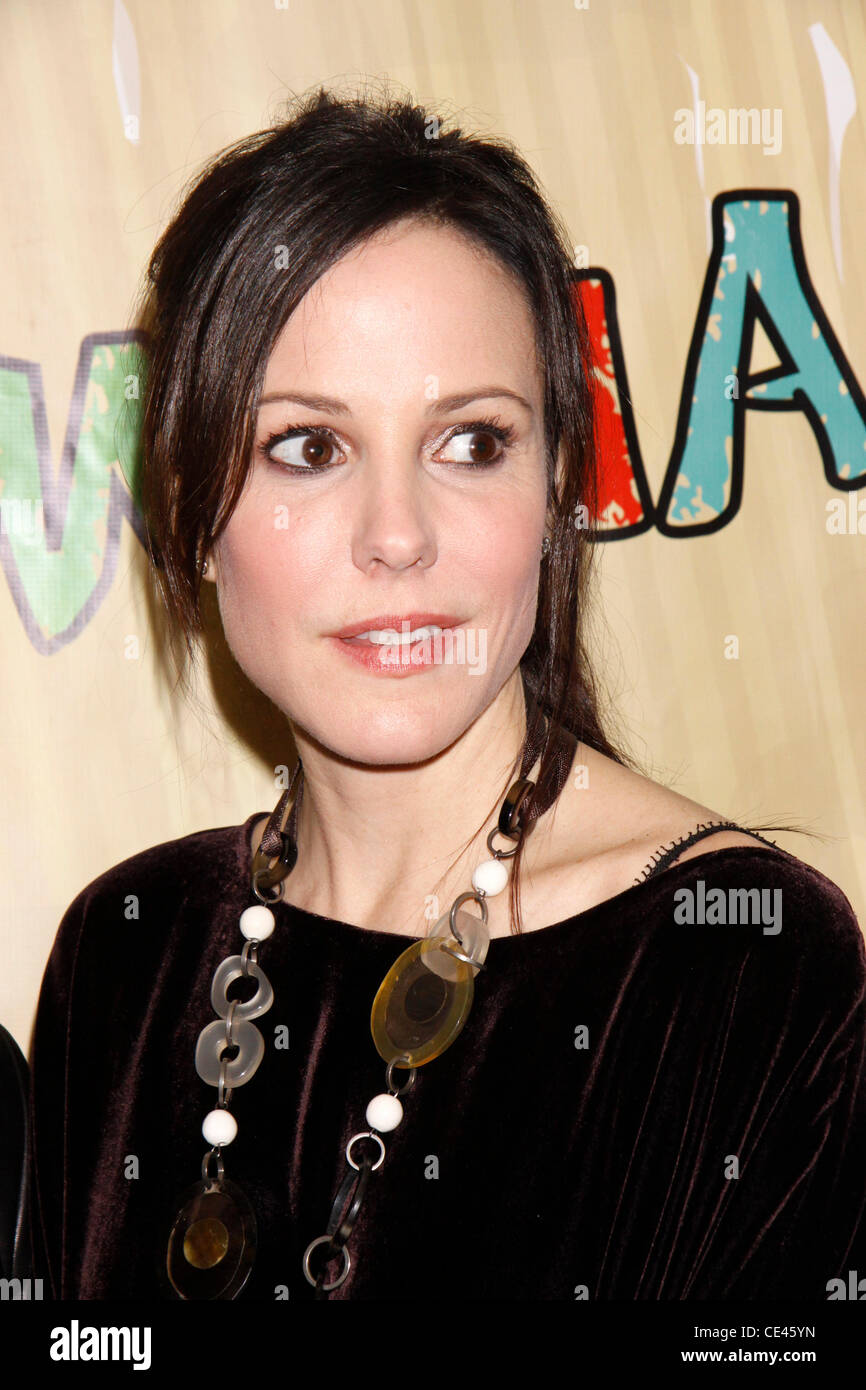 Mary-Louise Parker statt die Premiere des musikalischen "lieber Edwina' im DR2 Kids Theatre. New York City, USA - 17.12.10 Stockfoto