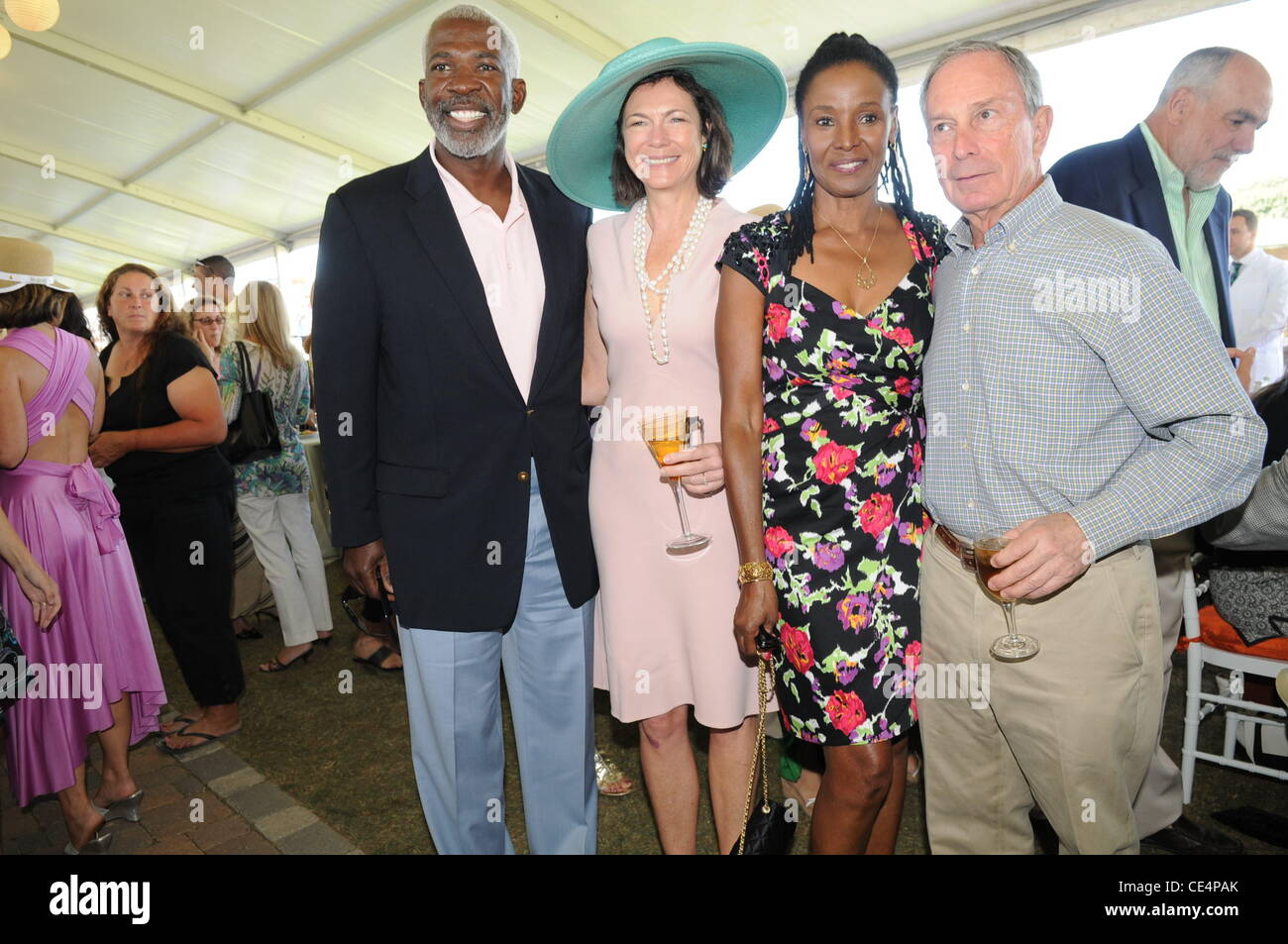 Dan Gasby, Diana Taylor, Barbara Smith und Michael Bloomberg Hamptons Classic Horse Show statt in Bridgehampton. Suffolk County, New York - 05.09.10 Stockfoto