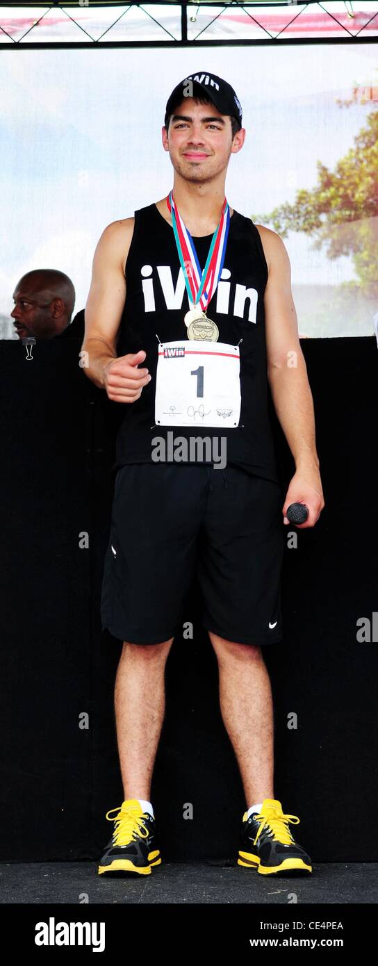 Joe Jonas Joe Jonas iWin 5 km Fun Run/Walk, profitieren von Special Olympics Florida auf dem Hauptcampus von Nova Southeastern University Davie, Florida - 06.09.10 Stockfoto
