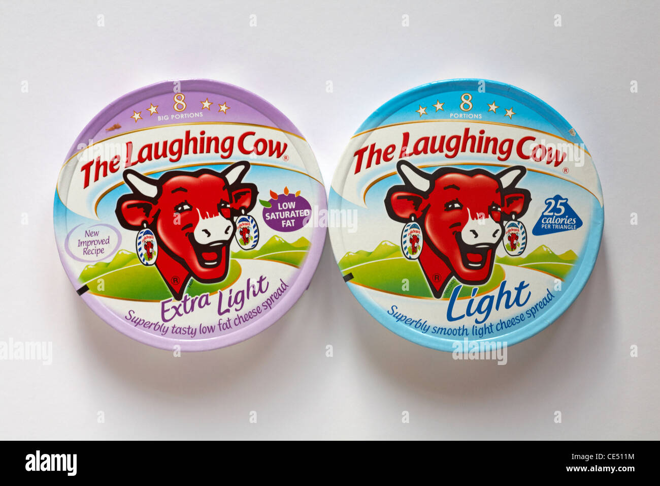 Zwei Pakete von den lachenden Kuh Schmelzkäse - Licht hervorragend glatten Licht Streichkäse & extra leichte herrlich leckeren fettarmen Schmelzkäse Stockfoto