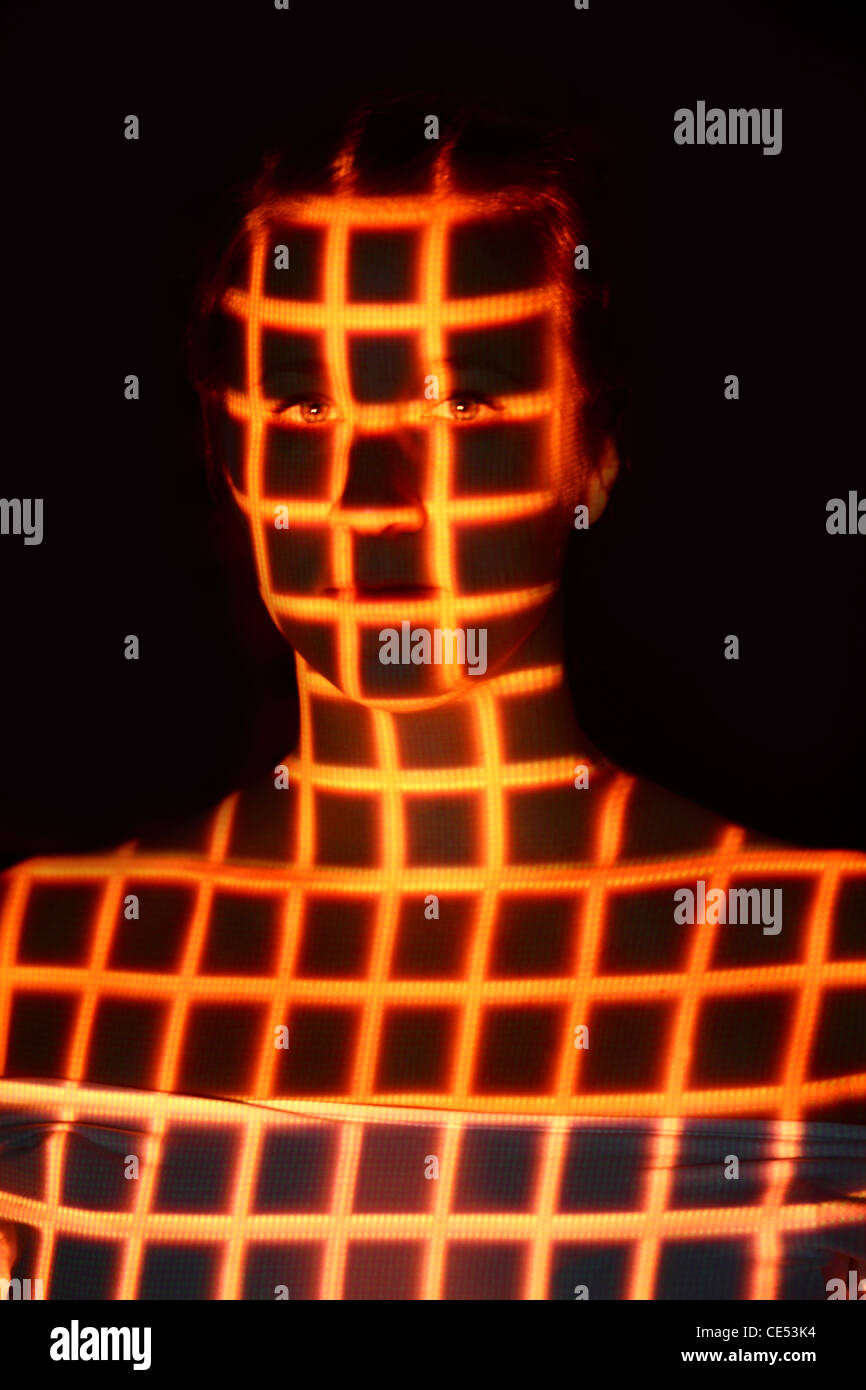 Biometrie, Symbolfoto. Automatische Gesichtserkennung mit einem Laserscanner. 3D-Modell eines weiblichen Gesichts zur Erzeugung von digitalen Daten. Stockfoto