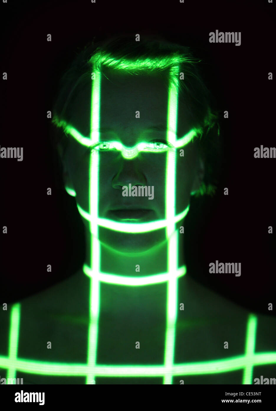 Biometrie, Symbolfoto. Automatische Gesichtserkennung mit einem Laserscanner. 3D-Modell eines weiblichen Gesichts zur Erzeugung von digitalen Daten. Stockfoto