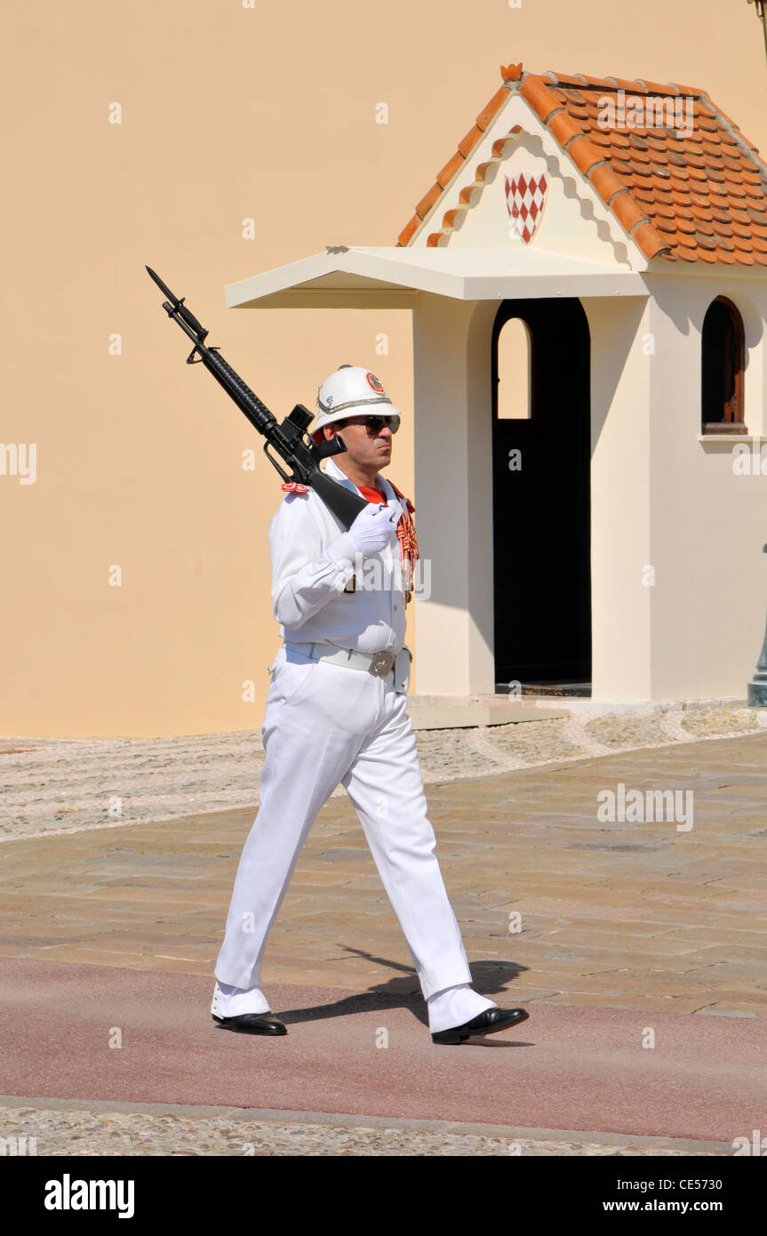 Palace Guard Monte Carlo Grimaldi Monaco Fürstentum Französisch Riviera Mittelmeer Cote d ' Azur Alpen Stockfoto