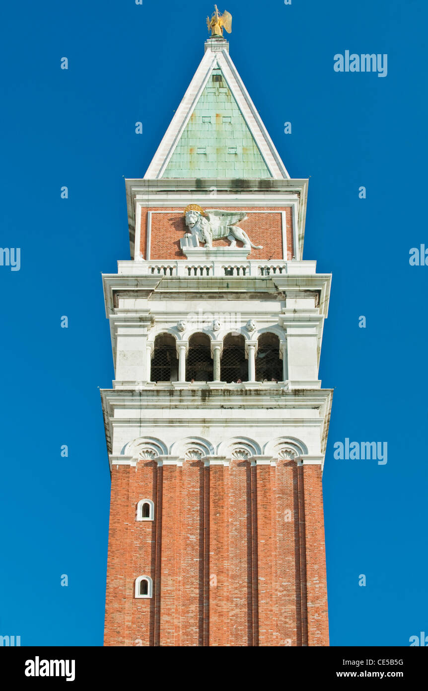 Europa, Italien, Venedig, Markusplatz Glockenturm (Campanile di San Marco) Stockfoto