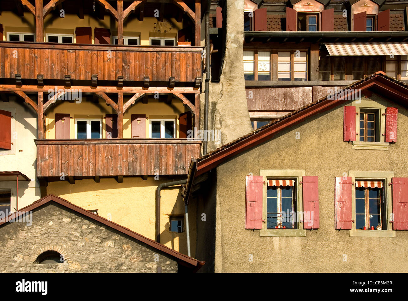 Eine Nahaufnahme von Hausfassaden mit Blick auf den Genfer See, Schweiz Stockfoto