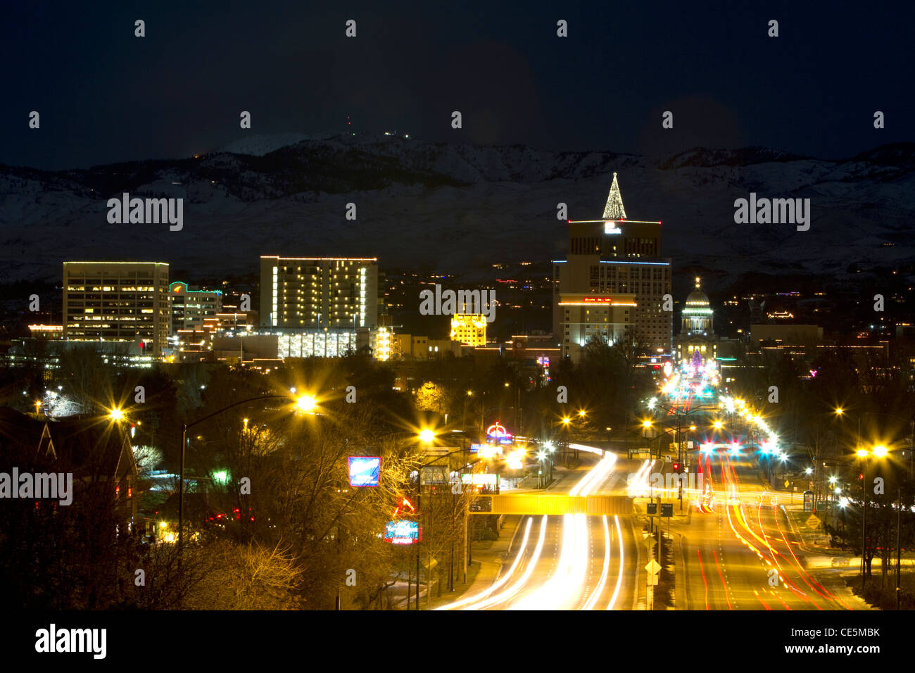 Blick auf Downtown Boise auf einen Winter Nacht, Idaho, USA. Stockfoto