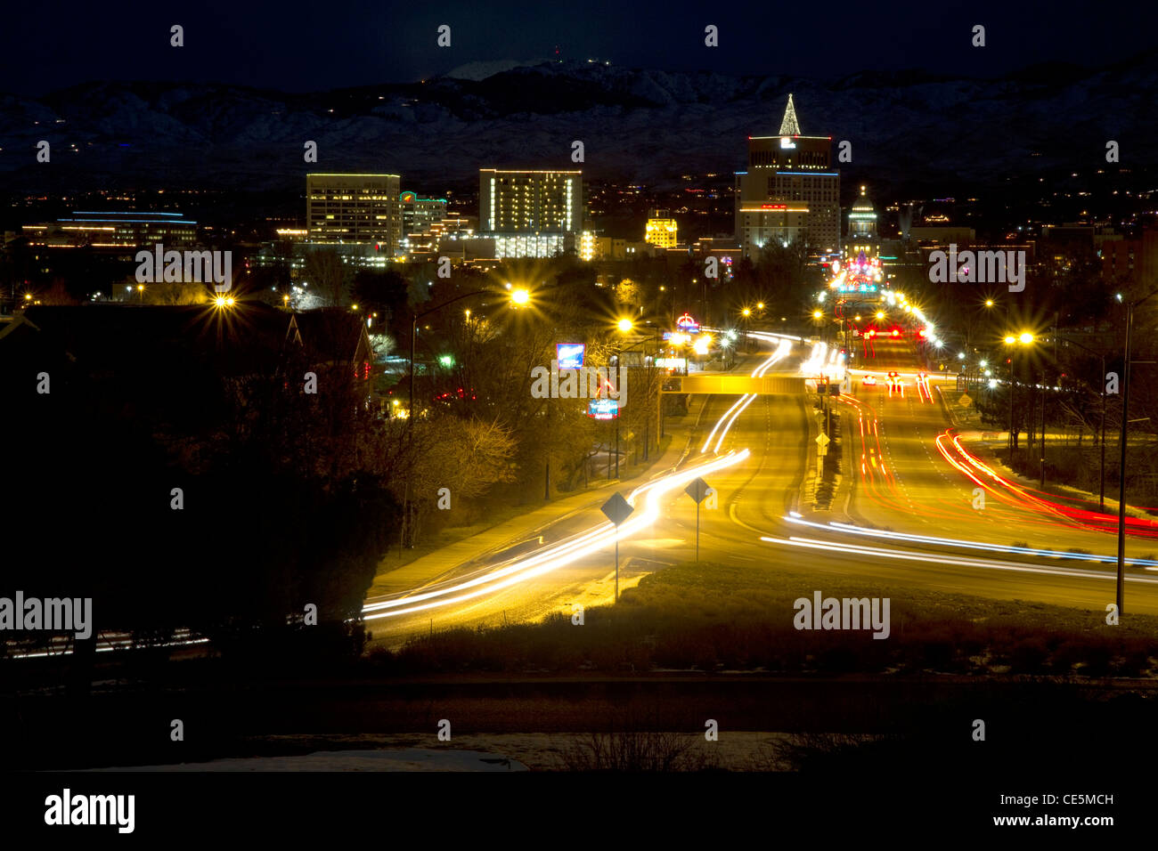 Blick auf Downtown Boise auf einen Winter Nacht, Idaho, USA. Stockfoto