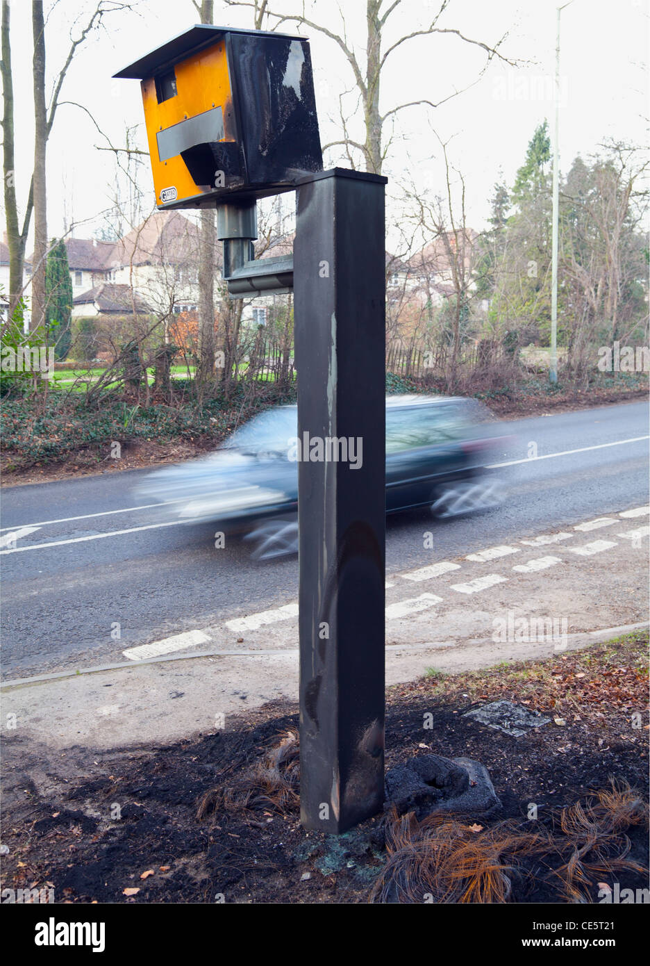 GATSO Geschwindigkeit Kamera Brandstiftung Stockfoto