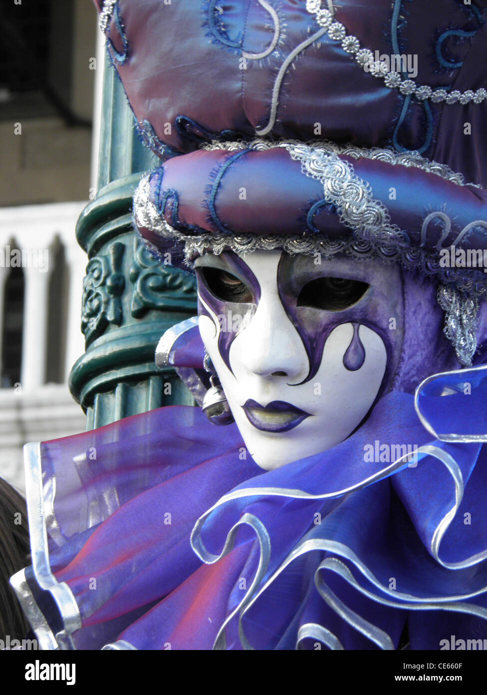 Pierrot mask -Fotos und -Bildmaterial in hoher Auflösung – Alamy