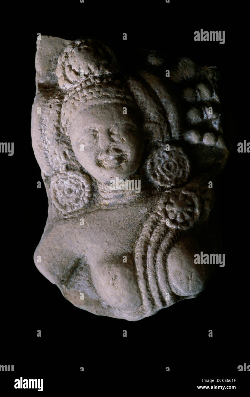 Terracotta Statue Artefakt Skulptur; 2. Jahrhundert v. Chr.; Chandraketugarh; Berachampa; West Bengalen; Indien; Asien Stockfoto