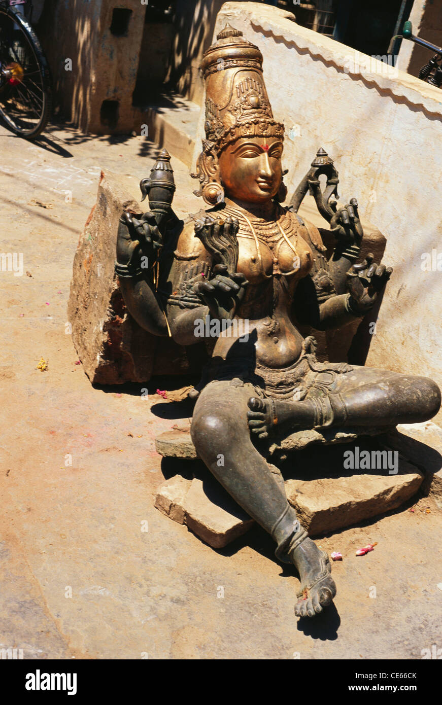 Seite der Schotter Idol Kumbhkonam; Tamil Nadu; Indien Stockfoto